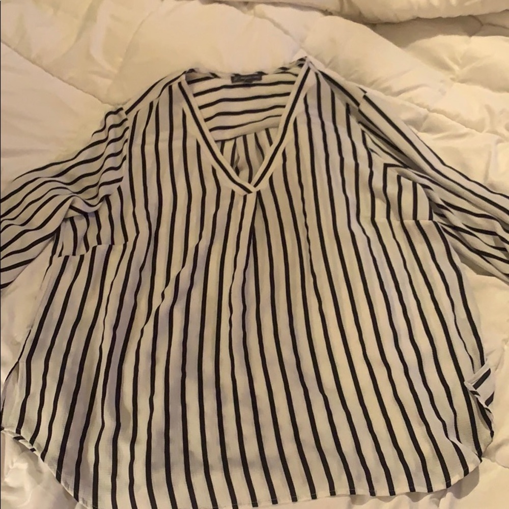 Quarter sleeve Stripe Shirt